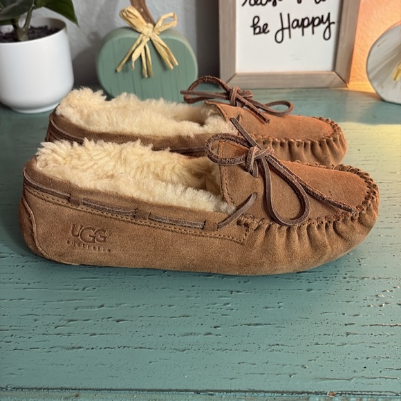 UGG Cozy Tan Moccasin Slippers - Picture 3 of 5